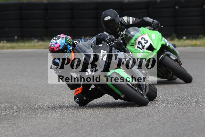 /Archiv-2025/05 14.04.2025 Plüss Moto Sport ADR/Freies Fahren/207